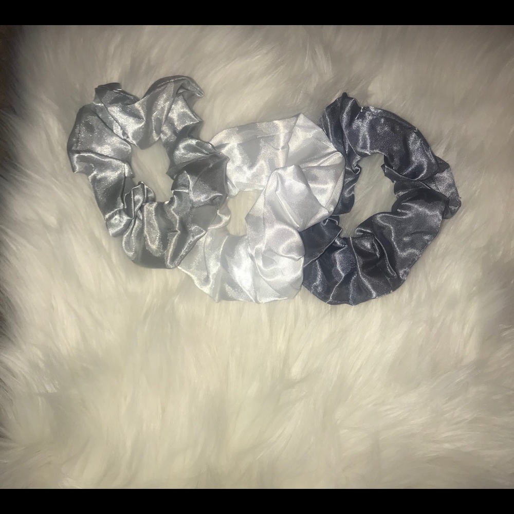 Feeling Grey Scrunchie Set